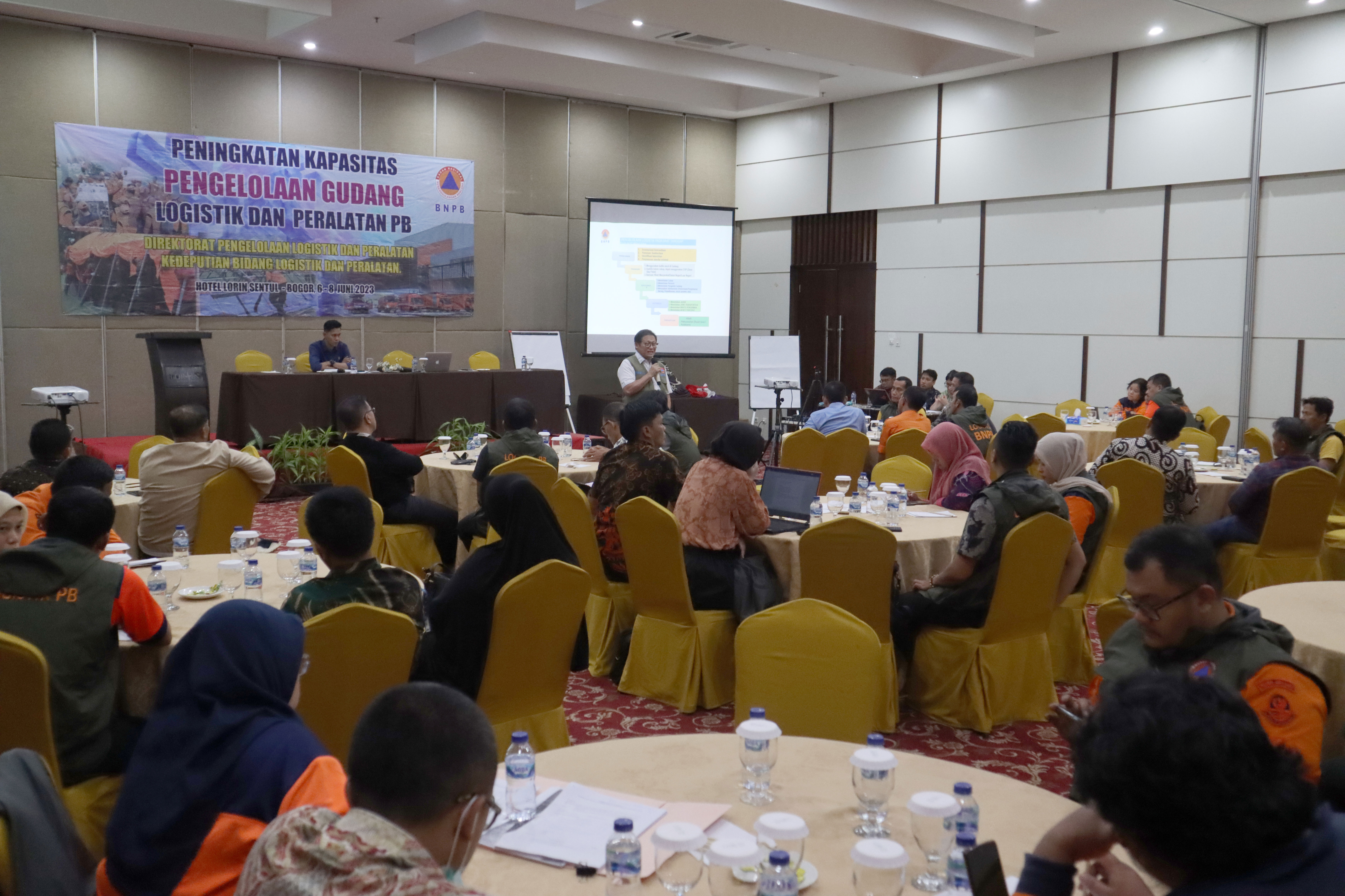 Para peserta terdiri dari 17 perwakilan BPBD Provinsi yang menerima materi terkait peran Tim Reaksi Cepat (TRC) Logpal dalam mendukung penanganan darurat (7/6).